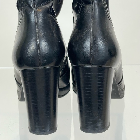 BLACK BOOTIE HEEL - Picture 3 of 6